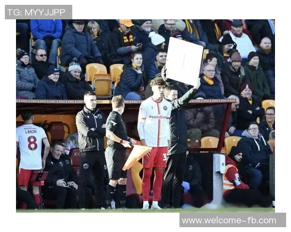 曼联召回惠特利准备下半赛季再度外租球员计划