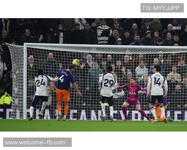 罗塞尼尔指出对手进球前手球失误帕尔默错失空门几率极低