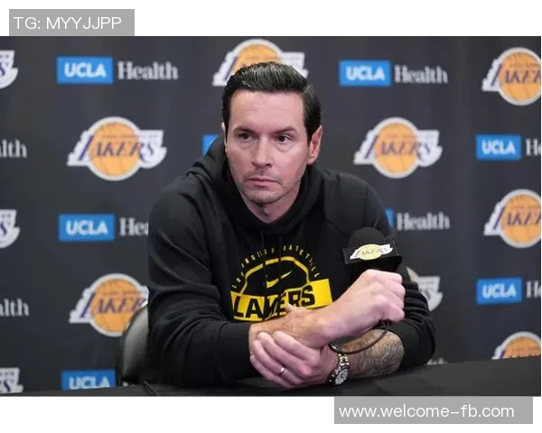 雷迪克谈球队对强队表现不佳称需日复一日探索解决之道